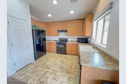 44147 W Snow Drive, Maricopa, AZ 85138 - Photo 8