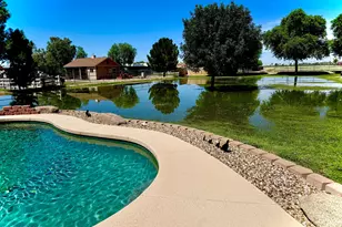 2810 S 201st Dr, Buckeye, AZ 85326 - Photo 1