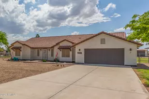 2810 S 201st Dr, Buckeye, AZ 85326 - Photo 10