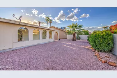 26405 S Snead Drive, Sun Lakes, AZ 85248 - Photo 28