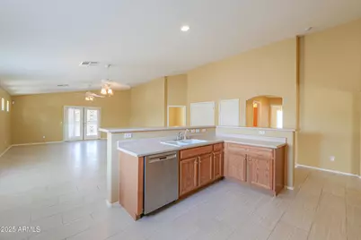 135 S Verde Lane, Casa Grande, AZ 85194 - Photo 10