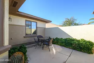 21003 N Circle Cliffs Dr, Surprise, AZ 85387 - Photo 10