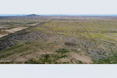 2706 S Sunland Gin Road #11, Eloy, AZ 85131 - Photo 4