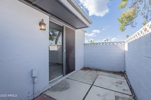 4206 N 38th St, Phoenix, AZ 85018 - Photo 12