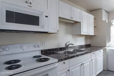 9450 N 17th Avenue #9, Phoenix, AZ 85021 - Photo 1