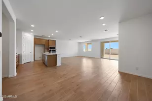 823 W Riparian Dr, San Tan Valley, AZ 85140 - Photo 6