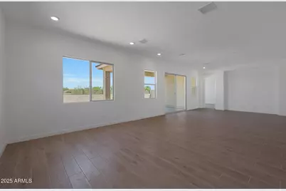 294 W Flax Drive, San Tan Valley, AZ 85140 - Photo 8