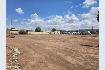 5643 S 42nd Avenue #51, Phoenix, AZ 85041 - Photo 1