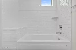 325 E Coronado Rd, Phoenix, AZ 85004 - Photo 28