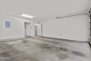 325 E Coronado Rd, Phoenix, AZ 85004 - Photo 8
