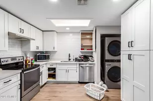 13039 N 19th Ave, Phoenix, AZ 85029 - Photo 8