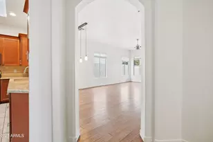 6617 W Cavedale Dr, Phoenix, AZ 85083 - Photo 6