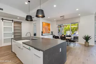 4416 N 37th Wy, Phoenix, AZ 85018 - Photo 10