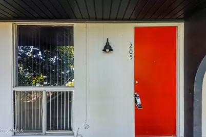 6320 N 16th Street #217, Phoenix, AZ 85016 - Photo 2