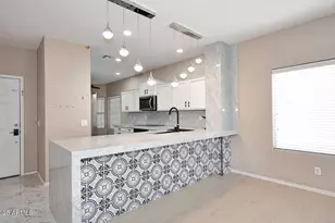 36950 W Mondragone Ln, Maricopa, AZ 85138 - Photo 8