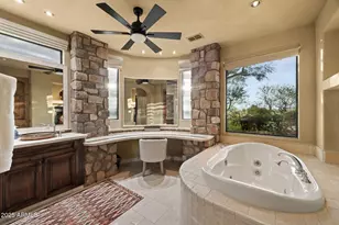 10092 E Troon N Dr, Scottsdale, AZ 85262 - Photo 14