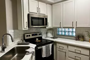 7333 E Chaparral Rd, Scottsdale, AZ 85250 - Photo 8