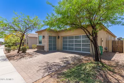12083 W Peak View Road, Peoria, AZ 85383 - Photo 6