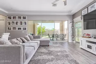 12083 W Peak View Rd, Peoria, AZ 85383 - Photo 10