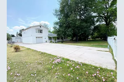 3215 W Orangewood, Phoenix, AZ 85051 - Photo 1