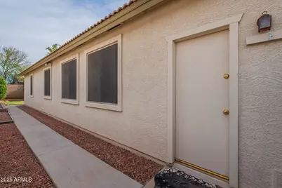 15902 W Hearn Road, Surprise, AZ 85379 - Photo 24