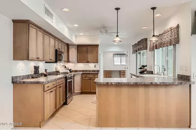 9706 W Granada Drive, Sun City, AZ 85373 - Photo 14