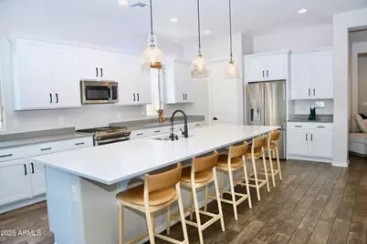 18422 W Clinton Street, Surprise, AZ 85388 - Photo 6