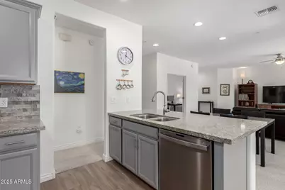2425 W Bronco Butte Trail #2011, Phoenix, AZ 85085 - Photo 10