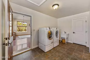 2335 Voyager Cir, Overgaard, AZ 85933 - Photo 8
