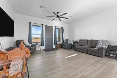 49102 N 530th Avenue, Aguila, AZ 85320 - Photo 10