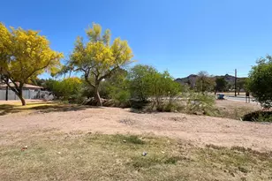 9007 North 11th St, Phoenix, AZ 85020 - Photo 1