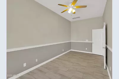 8854 W Augusta Avenue, Glendale, AZ 85305 - Photo 10