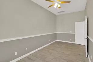 8854 W Augusta Ave, Glendale, AZ 85305 - Photo 10