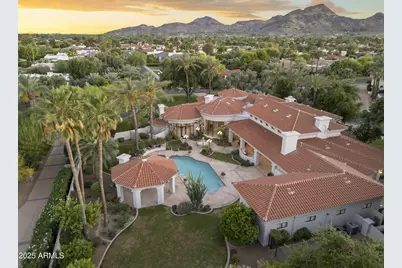 8815 N 65th Street, Paradise Valley, AZ 85253 - Photo 1
