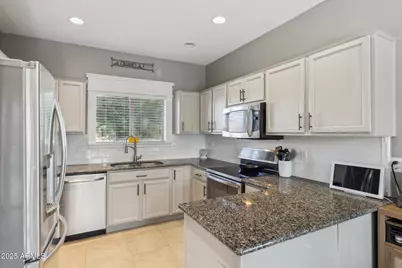 894 S Buena Vista Drive, Apache Junction, AZ 85120 - Photo 10
