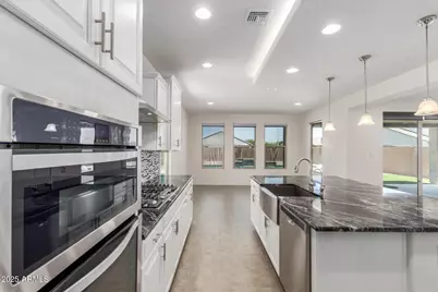 24733 N 96th Lane, Peoria, AZ 85383 - Photo 12