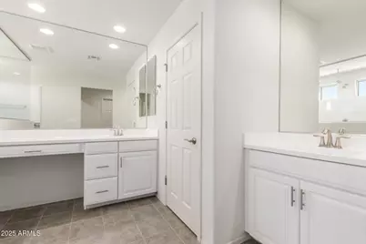 24733 N 96th Lane, Peoria, AZ 85383 - Photo 18