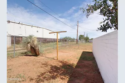 307 1st Street #B, Huachuca City, AZ 85616 - Photo 20