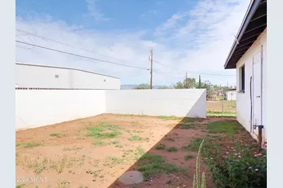 307 1st Street #B, Huachuca City, AZ 85616 - Photo 18