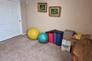 2411 W Lucia Dr, Phoenix, AZ 85085 - Photo 42