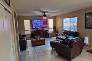 2411 W Lucia Dr, Phoenix, AZ 85085 - Photo 4