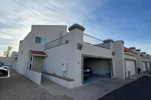 9060 N 47th Ln, Glendale, AZ 85302 - Photo 2