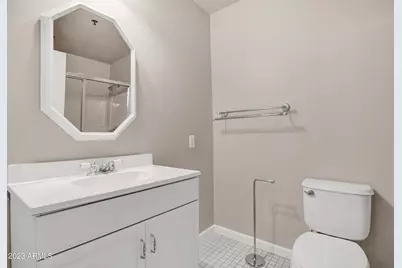 5753 W Glendale Avenue #206, Glendale, AZ 85301 - Photo 4