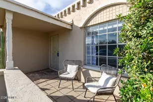 556 N Hobson Plaza, Mesa, AZ 85203 - Photo 2