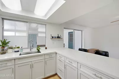 556 N Hobson Plaza, Mesa, AZ 85203 - Photo 10