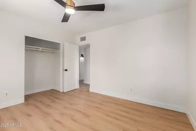 3526 E Cheery Lynn Road, Phoenix, AZ 85018 - Photo 20