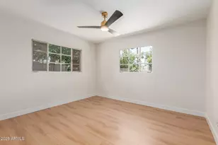 3526 E Cheery Lynn Rd, Phoenix, AZ 85018 - Photo 18