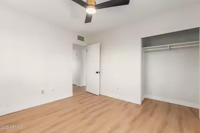 3526 E Cheery Lynn Road, Phoenix, AZ 85018 - Photo 16