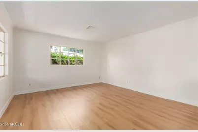 3526 E Cheery Lynn Road, Phoenix, AZ 85018 - Photo 8
