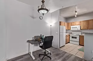 2929 W Yorkshire Dr, Phoenix, AZ 85027 - Photo 10